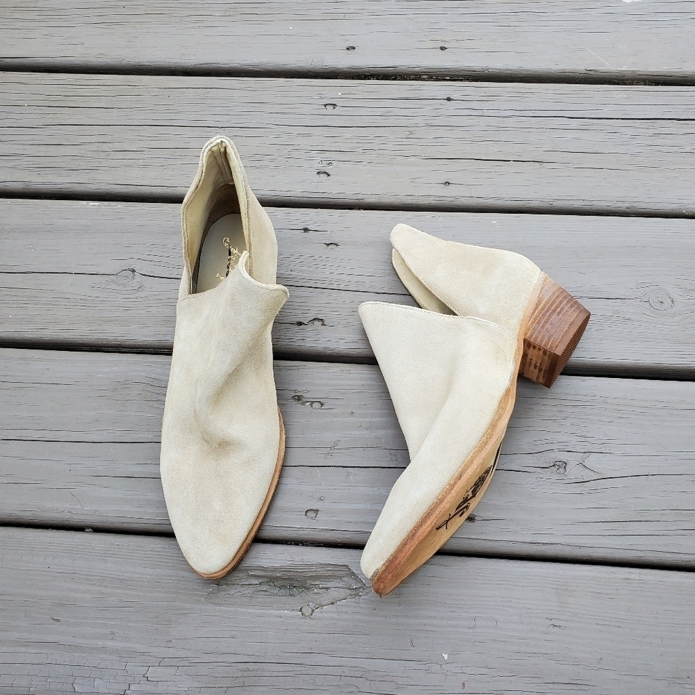 Free People Charm Camel Tan Suede Leather Pointed Toe Chunky Ankle Boots Booties - Picture 2 of 9